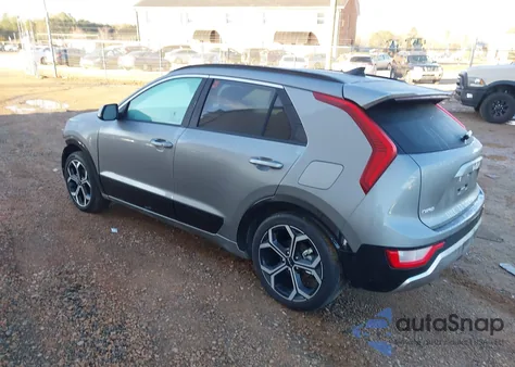2023 Kia Niro Ex Touring z USA, uszkodzony, nr VIN KNDCR3LE9P5048606